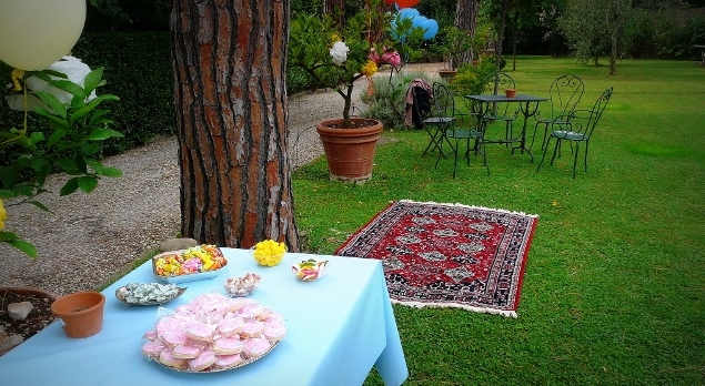  BORTHDAY PARTY MOM AND DAUGHTER'S OUTFITS festa in giardino