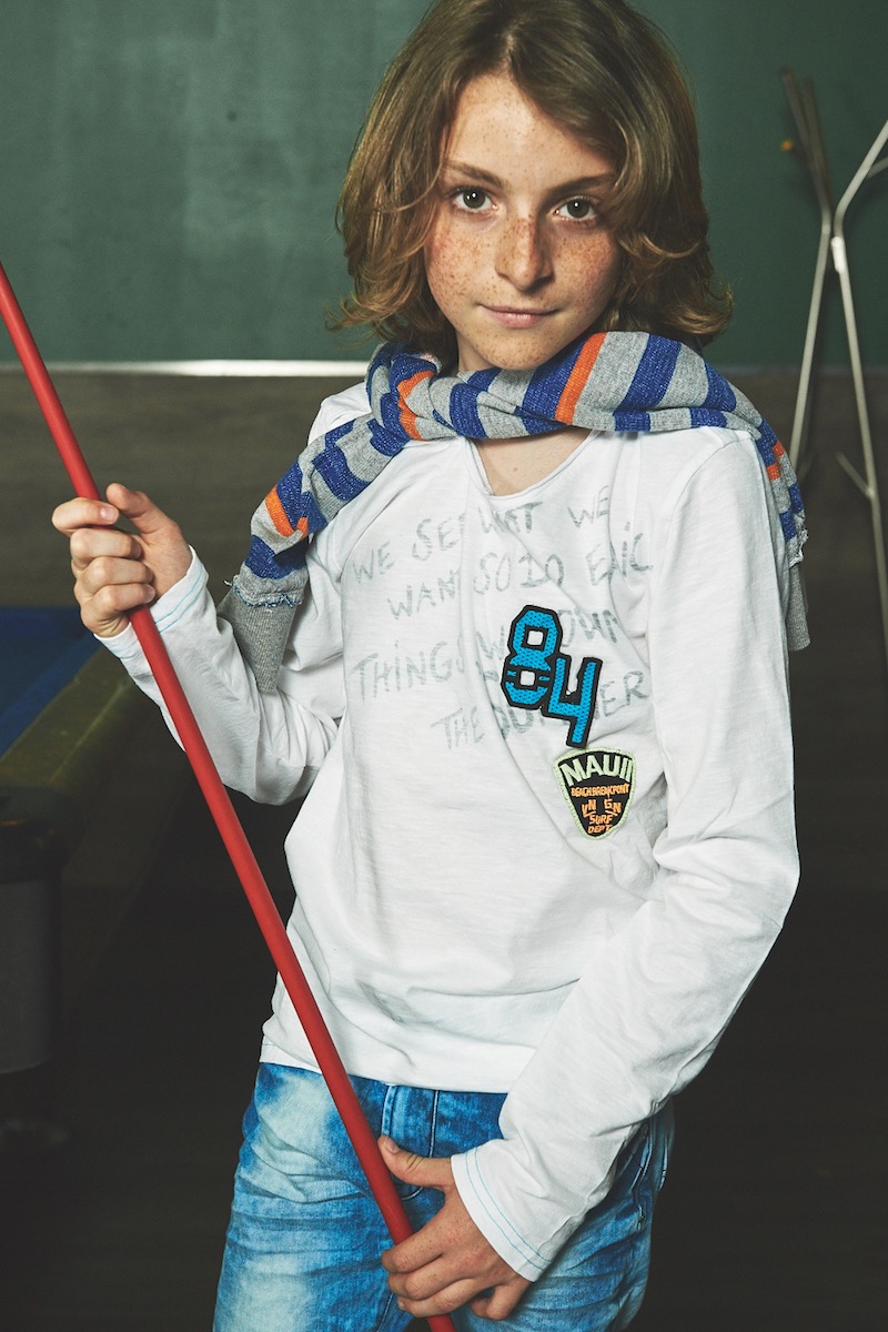 abbigliamento per ragazzi