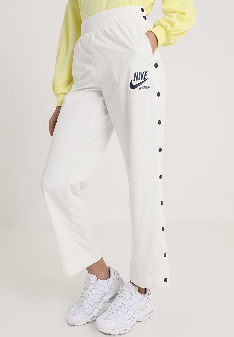 outfit mamma e bambini per il week end pantaloni sportivi
