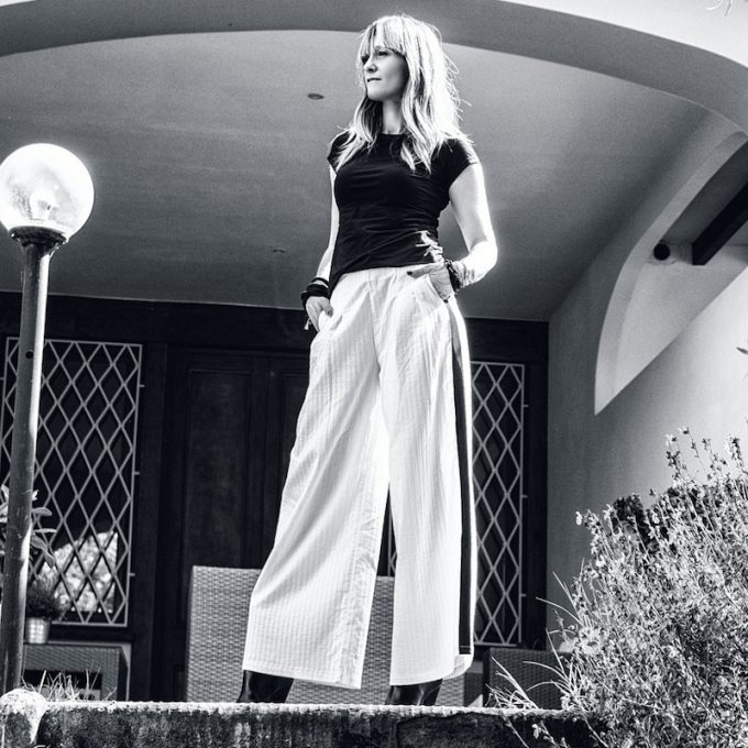 Bianco e nero per la donna