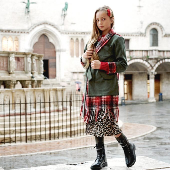 Mixare i brand e le fantasie nella moda bambina