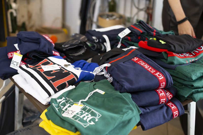 Il mercatino di beneficenza per i bambini