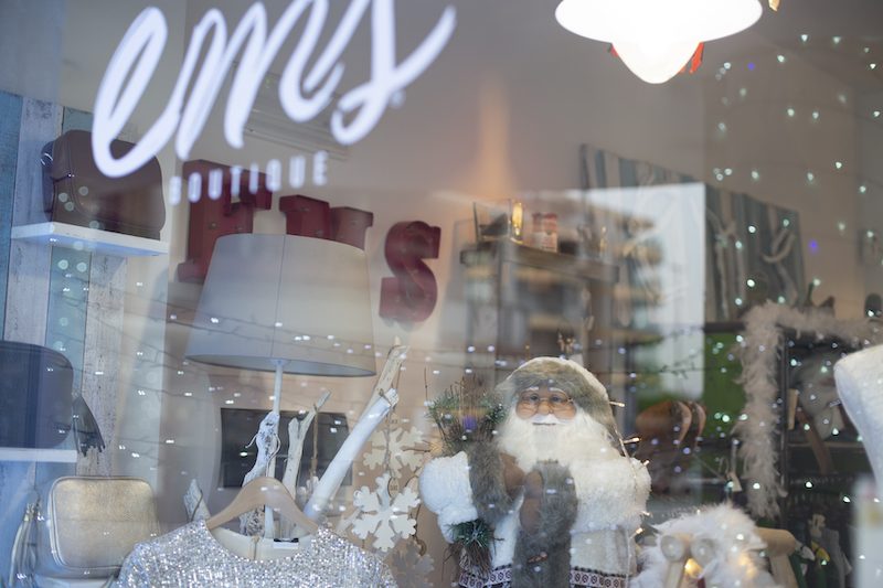 Il mercatino di beneficenza per i bambini