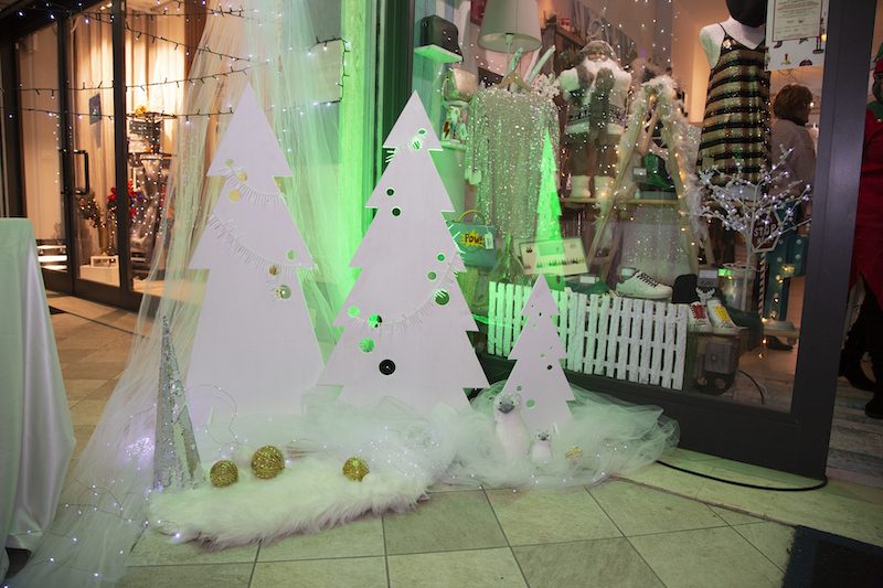 Il mercatino di beneficenza per i bambini