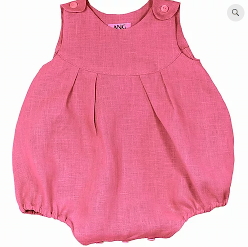 abbigliamento per il neonato tutina ang un bebè