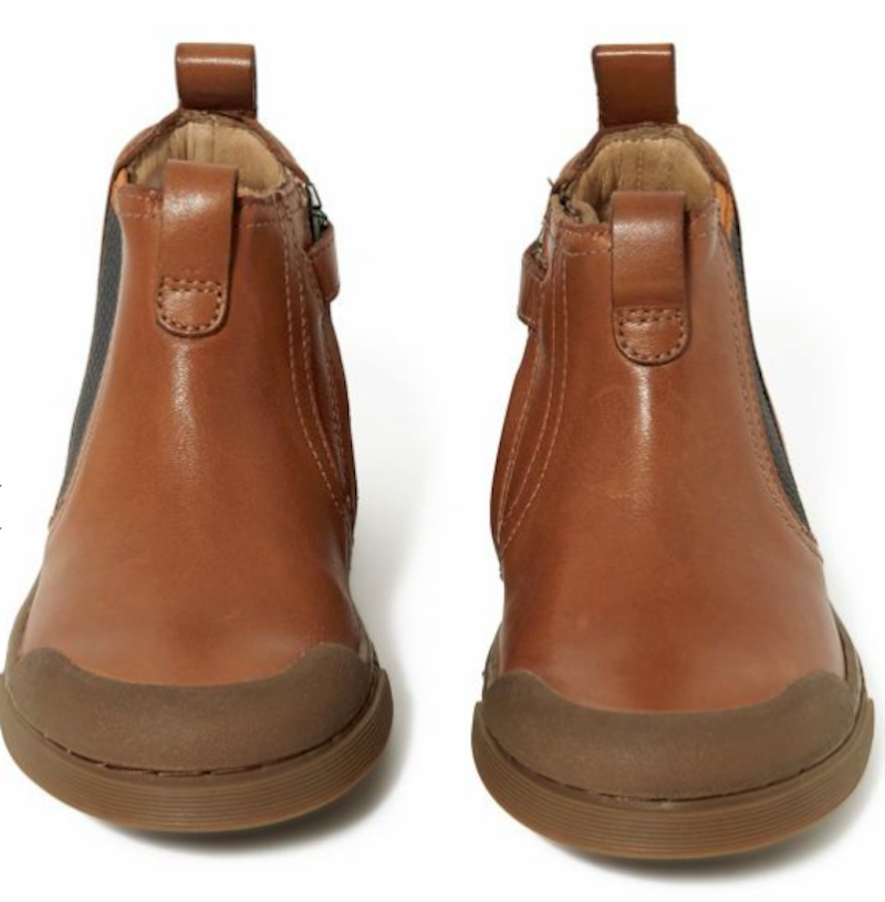 le scarpe per i bambini per le feste ten is