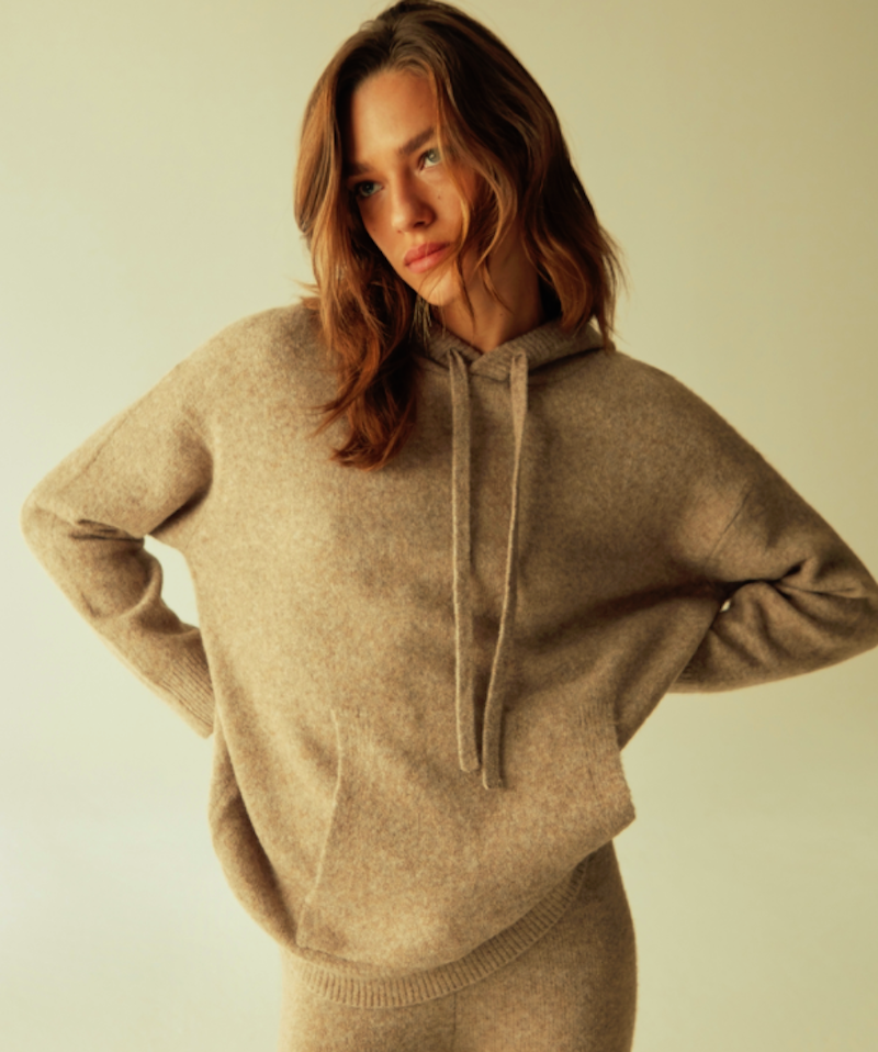 La-nuova-socialità-e-il-rapporto-con-la-moda-completo-OVS